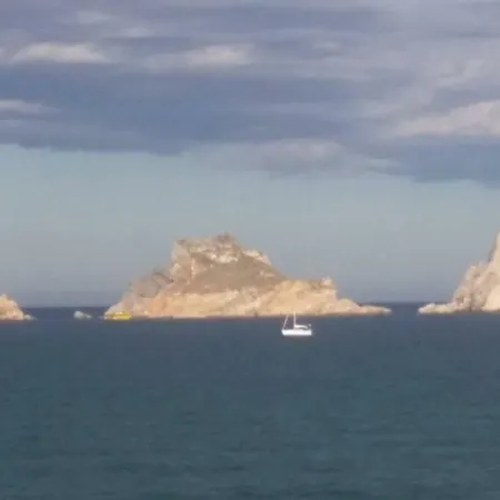 L'estartit, Estudio En Primera Linea De Mar. *