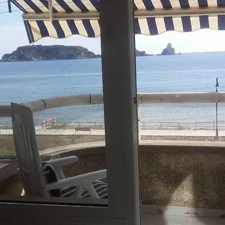 Дом отдыха L'estartit, Estudio En Primera Linea De Mar.
